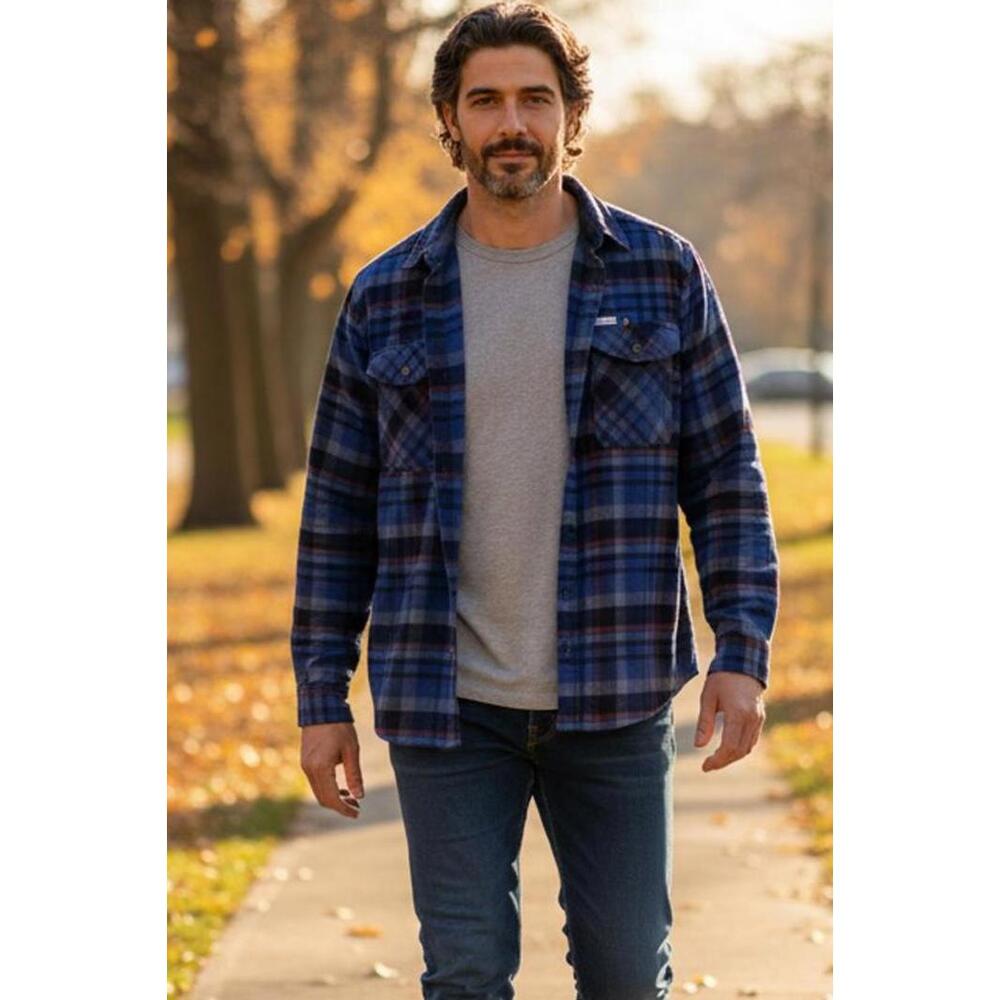 Columbia Men's Pitchstone Heavyweight Blue Plaid Flannel shirt size Large.